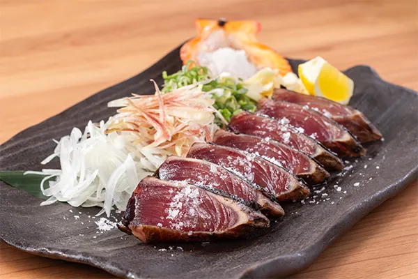 土佐清水直伝 鰹の藁焼き。